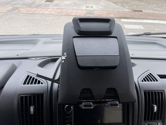 soporte-movil-y-tablet-fiat-ducato-tienda-on-line-autocaravanas-burgos